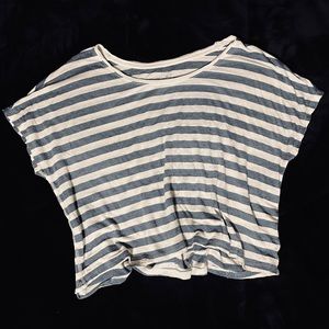 🌿AÉRO semi-crop top🌿